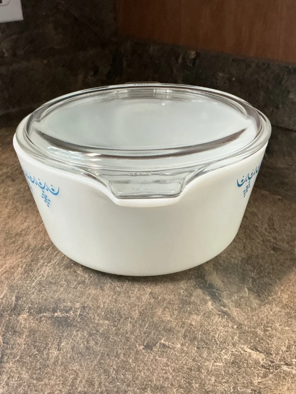 Vintage Pyrex Snowflake Garland Cinderella Casserole Bowl w/Lid - 474-B - Picture 4 of 9